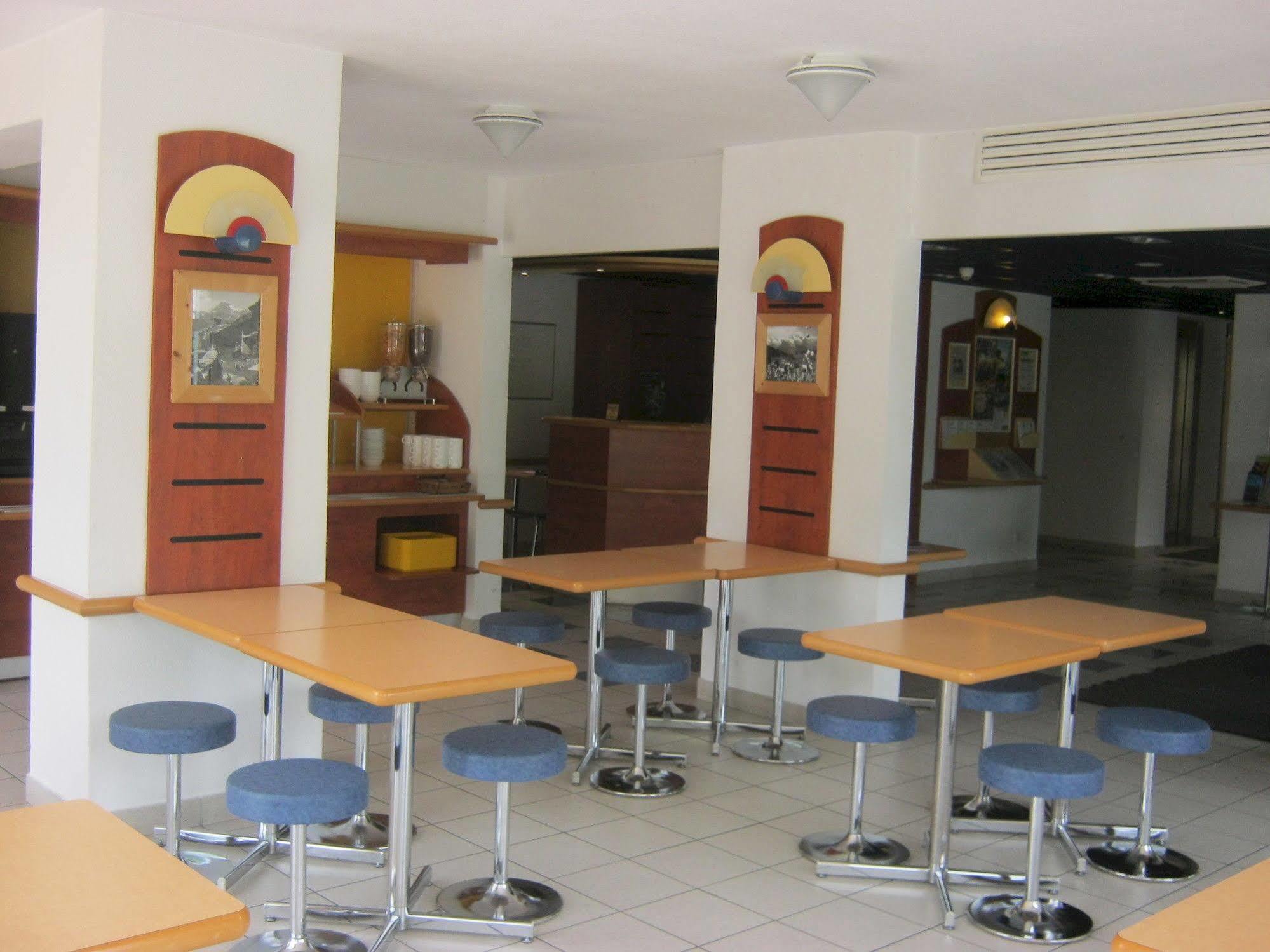 Ibis Budget Saint Jean De Maurienne Sainte-Marie-de-Cuines Exterior foto