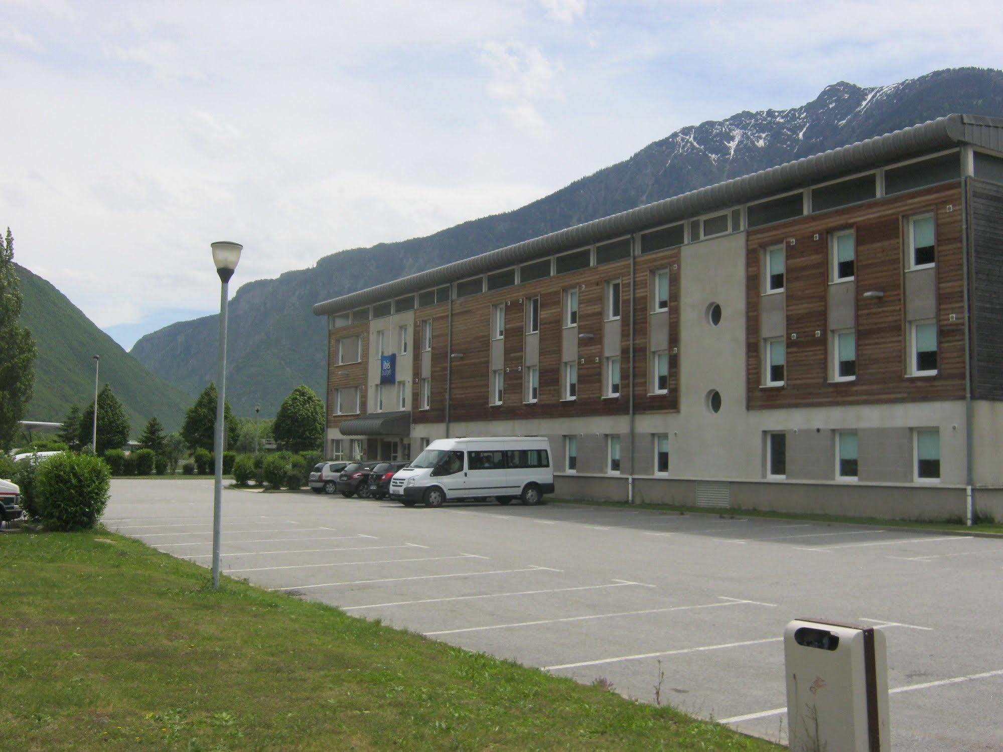 Ibis Budget Saint Jean De Maurienne Sainte-Marie-de-Cuines Exterior foto